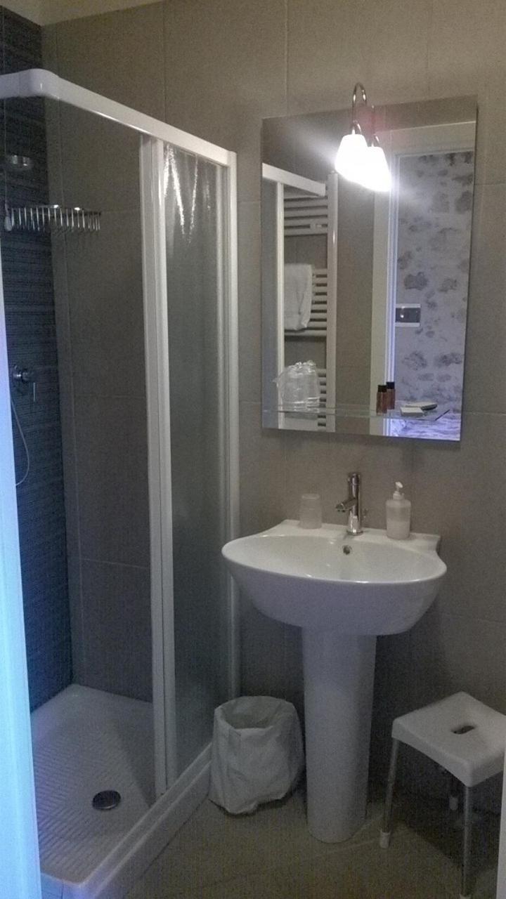 Arnolfo B&B Колле-ди-Валь-д'Эльса Номер фото
